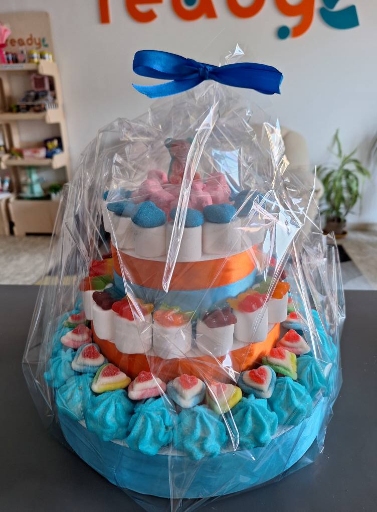 Torta di Caramelle e Marshmallow: Un Sogno Goloso per Ogni Festa!